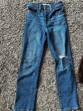 Levi's Medium Blue Straight-Leg Jeans with Knee Rip